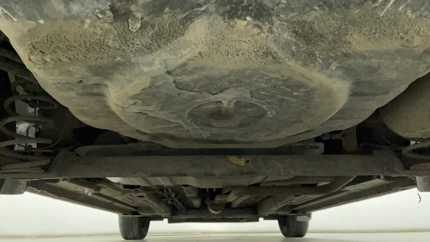 Used 2022 Tata Altroz XM Plus Petrol Petrol Manual extra REAR UNDERBODY VIEW (TAKEN FROM REAR)
