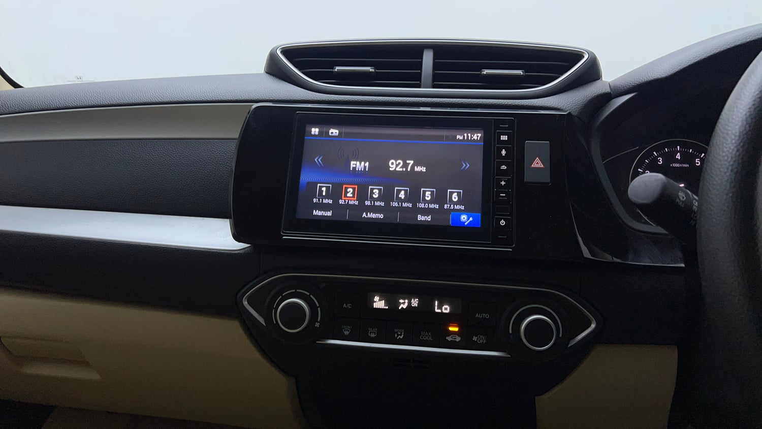 Used 2023 Honda Amaze VX 1.2 Petrol CVT Petrol Automatic top_features Touch screen infotainment system