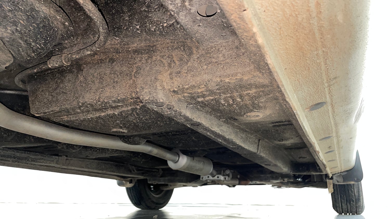 Used 2013 Hyundai i10 Sportz 1.2 Kappa2 Petrol Manual extra REAR RIGHT UNDERBODY VIEW