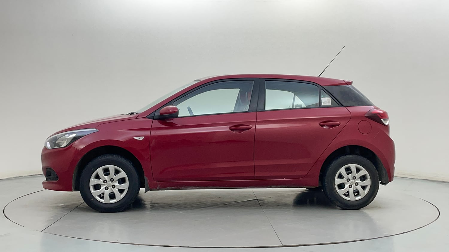 Used 2015 Hyundai Elite i20 Magna 1.2 Petrol Manual exterior LEFT SIDE VIEW