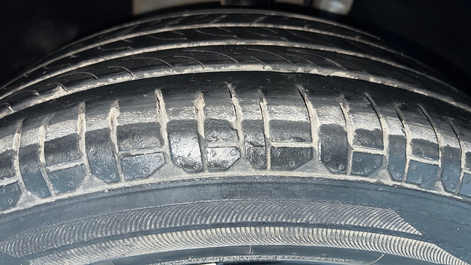 Used 2023 BYD Atto 3 Extended Range Electric Automatic tyres RIGHT FRONT TYRE TREAD VIEW