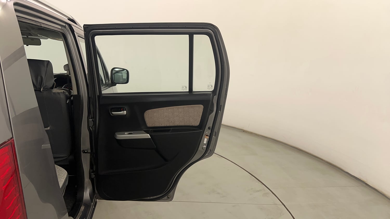 Used 2014 Maruti Suzuki Wagon R VXI Petrol Manual interior RIGHT REAR DOOR OPEN VIEW
