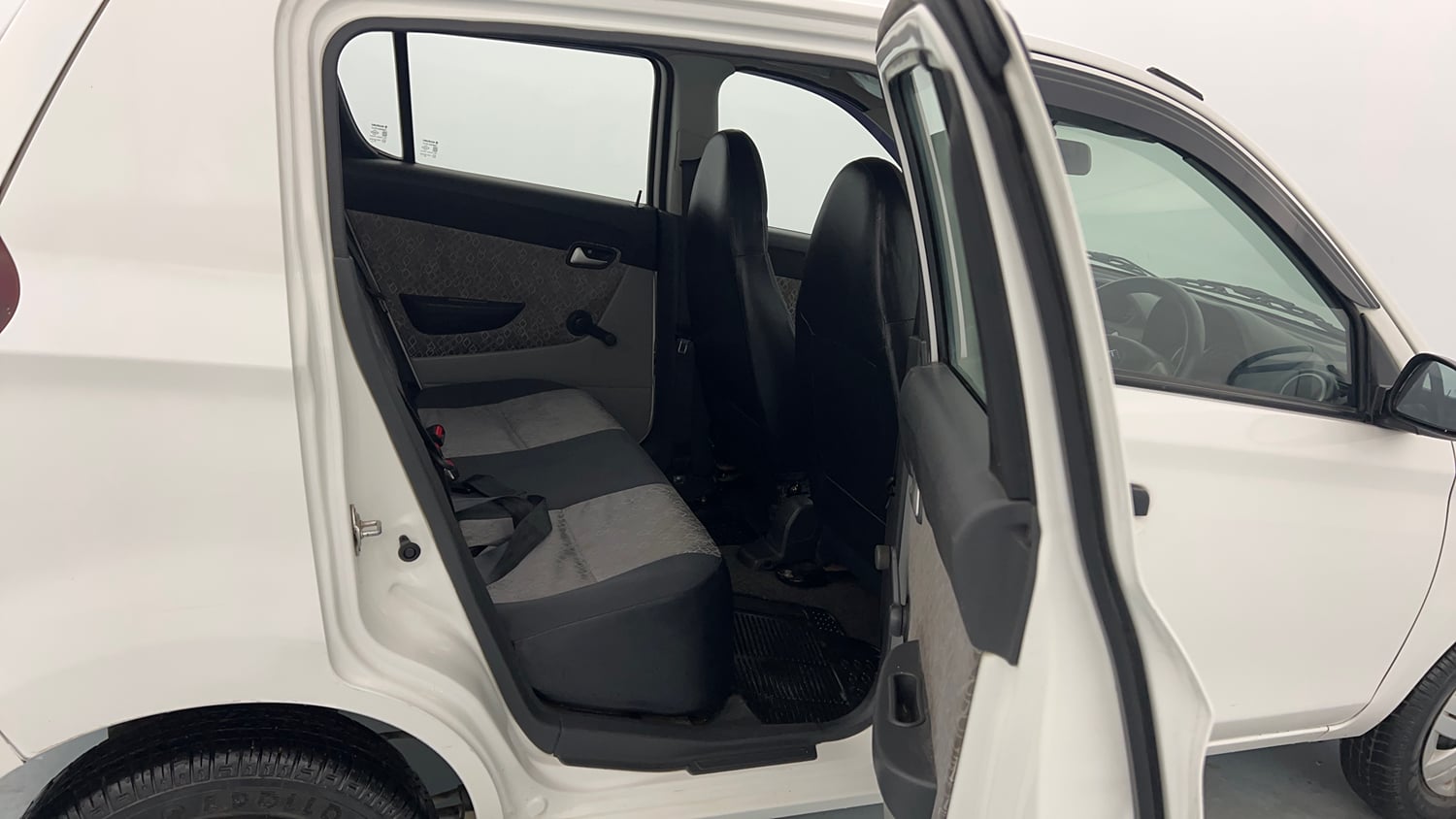 Used 2018 Maruti Suzuki Alto 800 LXi Petrol Manual interior RIGHT SIDE REAR DOOR CABIN VIEW