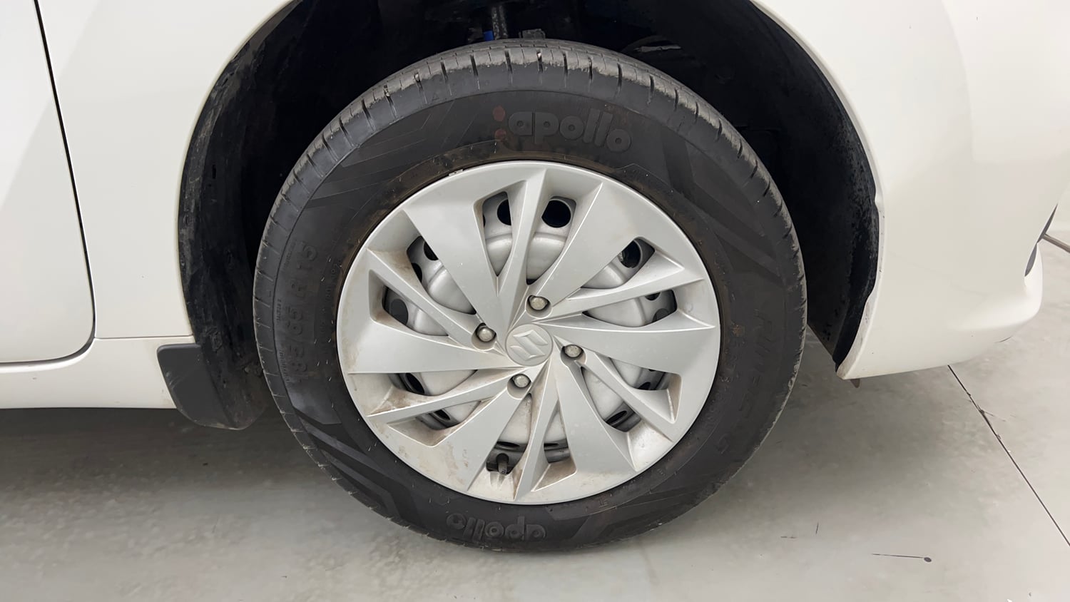 Used 2026 Maruti Suzuki Baleno Sigma MT Petrol Manual tyres RIGHT FRONT TYRE RIM VIEW