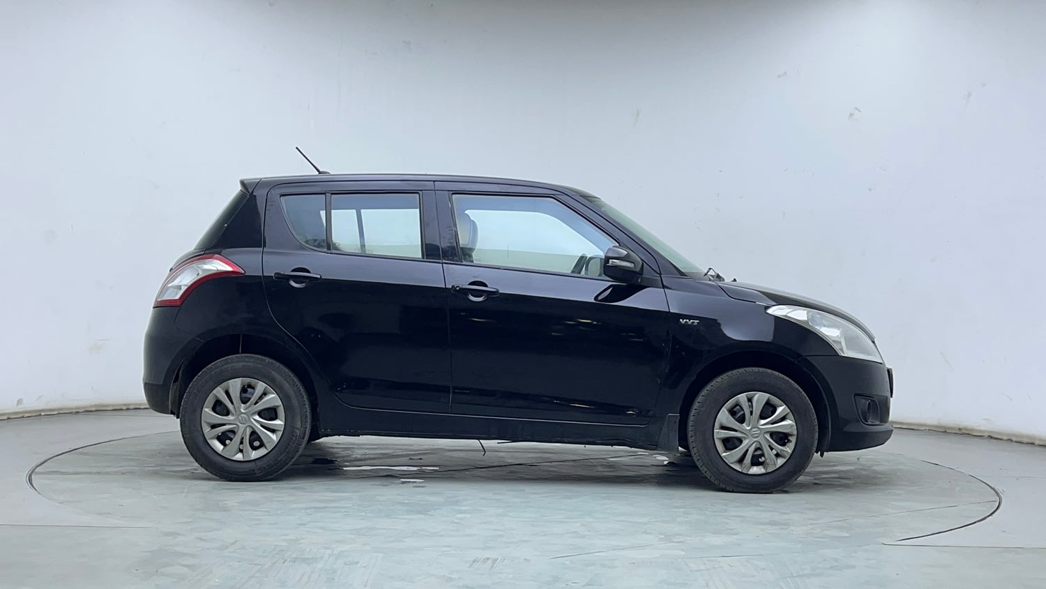 Used 2012 Maruti Suzuki Swift VXi Petrol Manual exterior RIGHT SIDE VIEW