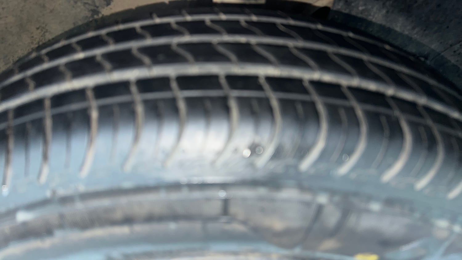 Used 2023 Maruti Suzuki Wagon R VXI 1.0 Petrol Manual tyres RIGHT FRONT TYRE TREAD VIEW