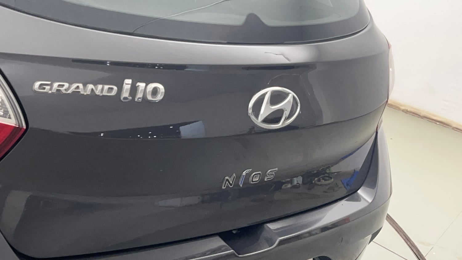 Used 2019 Hyundai Grand i10 Nios Magna AMT 1.2 Kappa VTVT Petrol Automatic dents MINOR SCRATCH