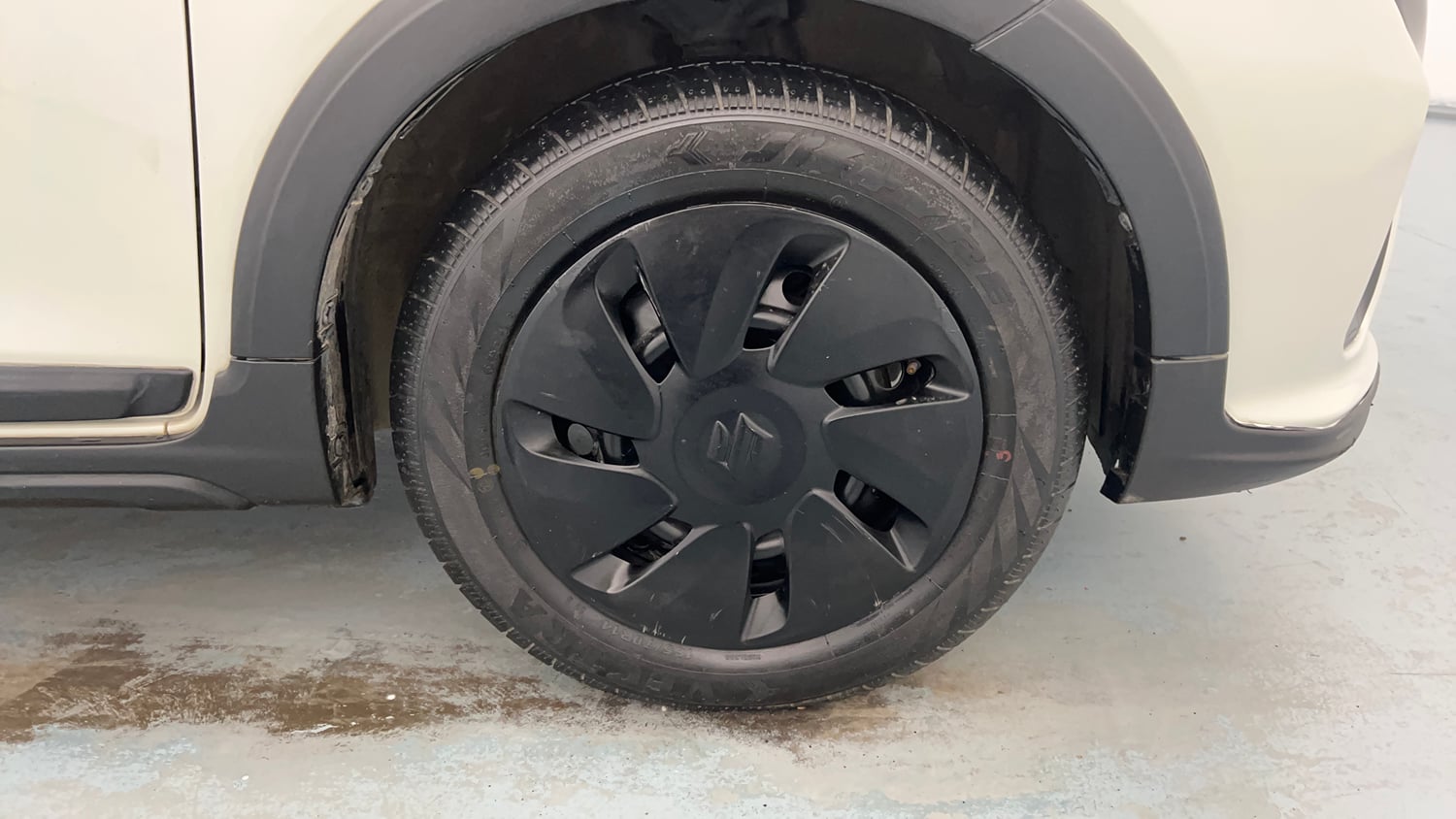 Used 2021 Maruti Suzuki Celerio X VXi AMT Petrol Automatic tyres RIGHT FRONT TYRE RIM VIEW