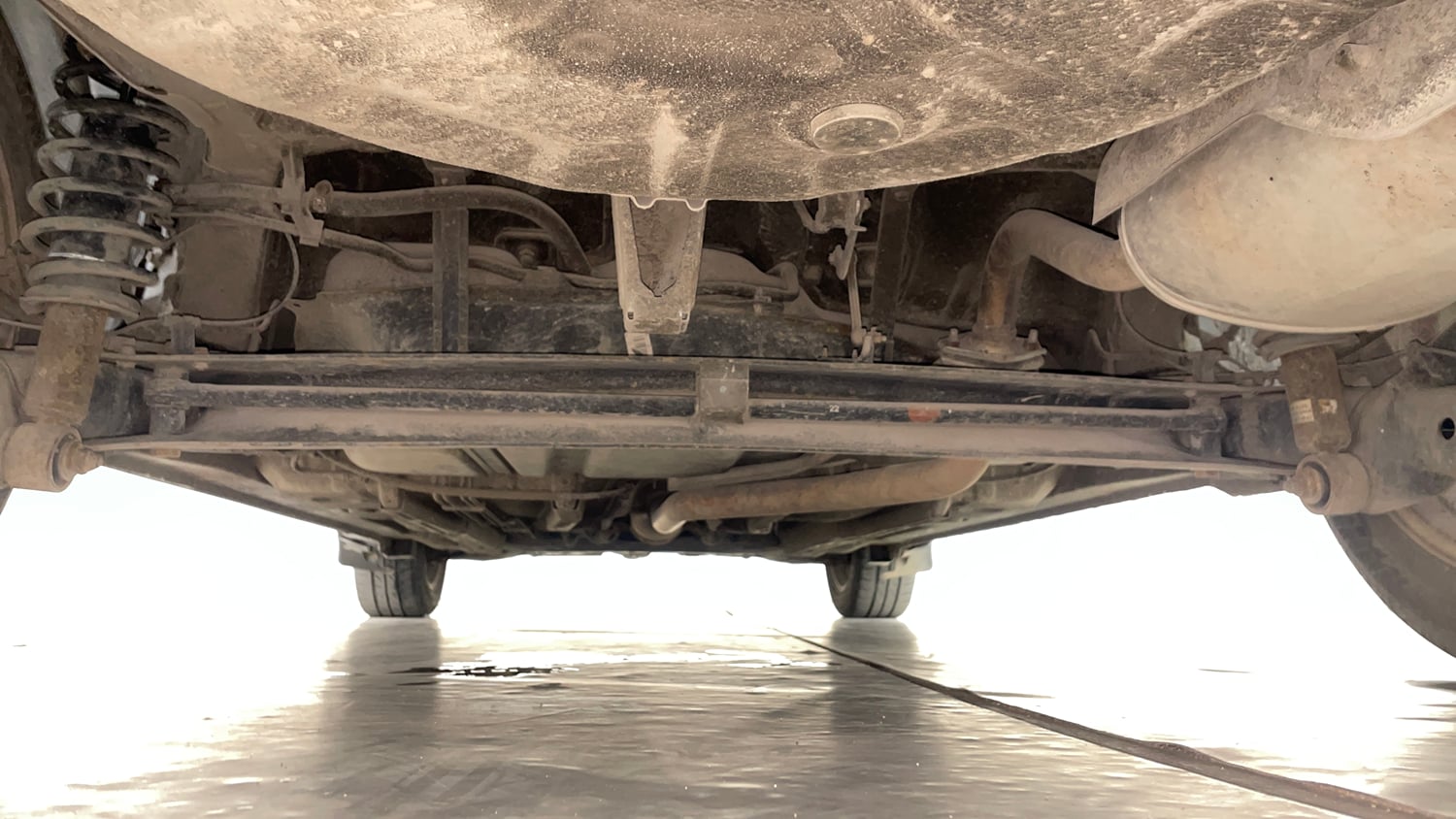 Used 2015 Toyota Corolla Altis VL AT Petrol Petrol Automatic extra REAR UNDERBODY VIEW (TAKEN FROM REAR)