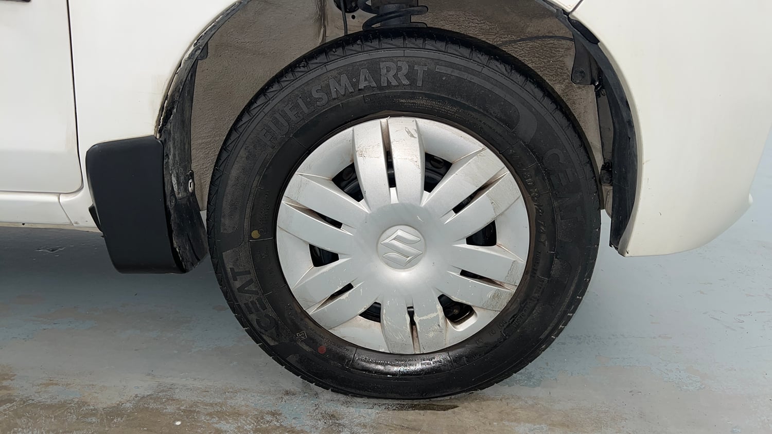 Used 2020 Maruti Suzuki Alto 800 VXi Petrol Manual tyres RIGHT FRONT TYRE RIM VIEW