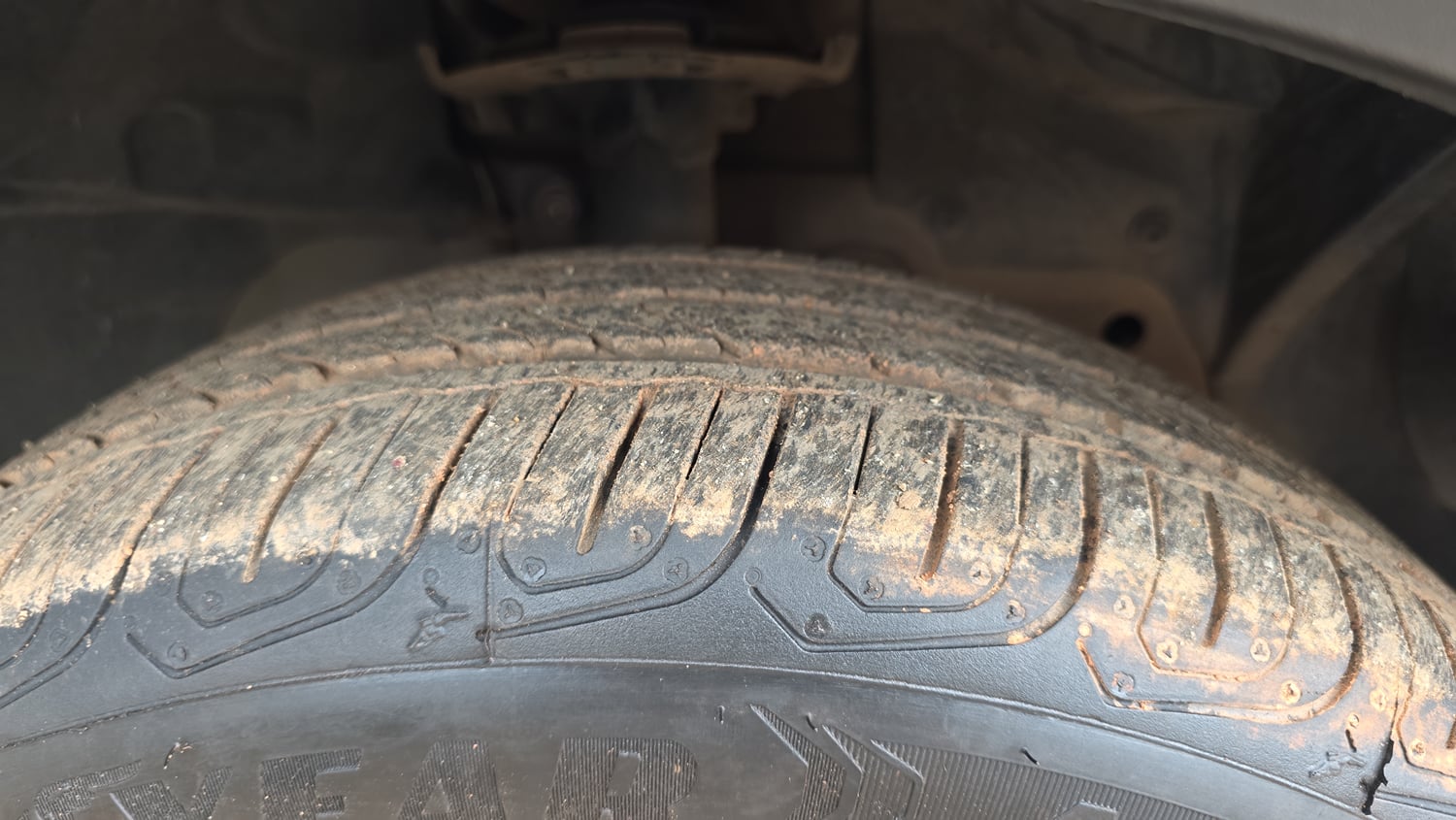Used 2021 Ford Freestyle Titanium 1.2 Ti-VCT Petrol Manual tyres RIGHT FRONT TYRE TREAD VIEW