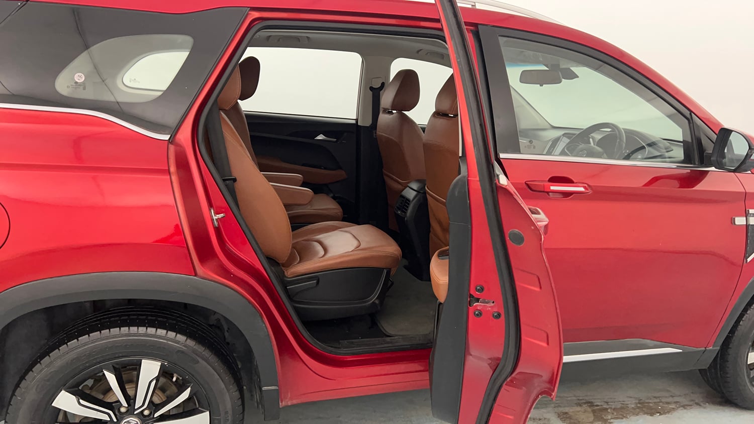 Used 2020 MG Motors Hector Plus Sharp 2.0 Diesel Diesel Manual interior RIGHT SIDE REAR DOOR CABIN VIEW