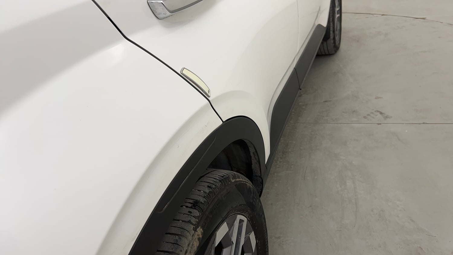 Used 2024 Hyundai Venue SX (O) 1.0 Turbo DCT Petrol Automatic dents MINOR SCRATCH