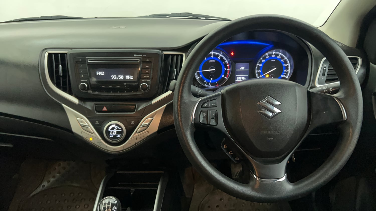 Used 2017 Maruti Suzuki Baleno Delta 1.2 Petrol Manual interior STEERING VIEW