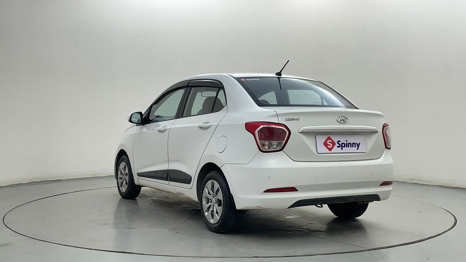 Used 2016 Hyundai Xcent S 1.2 Petrol Manual exterior LEFT REAR CORNER VIEW
