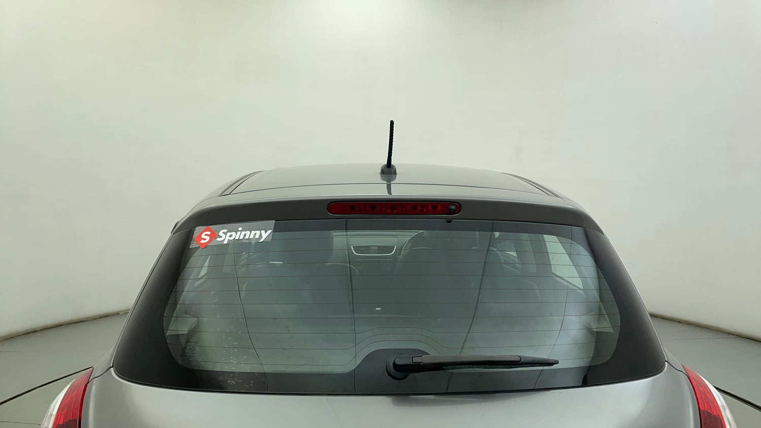 Used 2015 Maruti Suzuki Swift ZXi Petrol Manual exterior BACK WINDSHIELD VIEW
