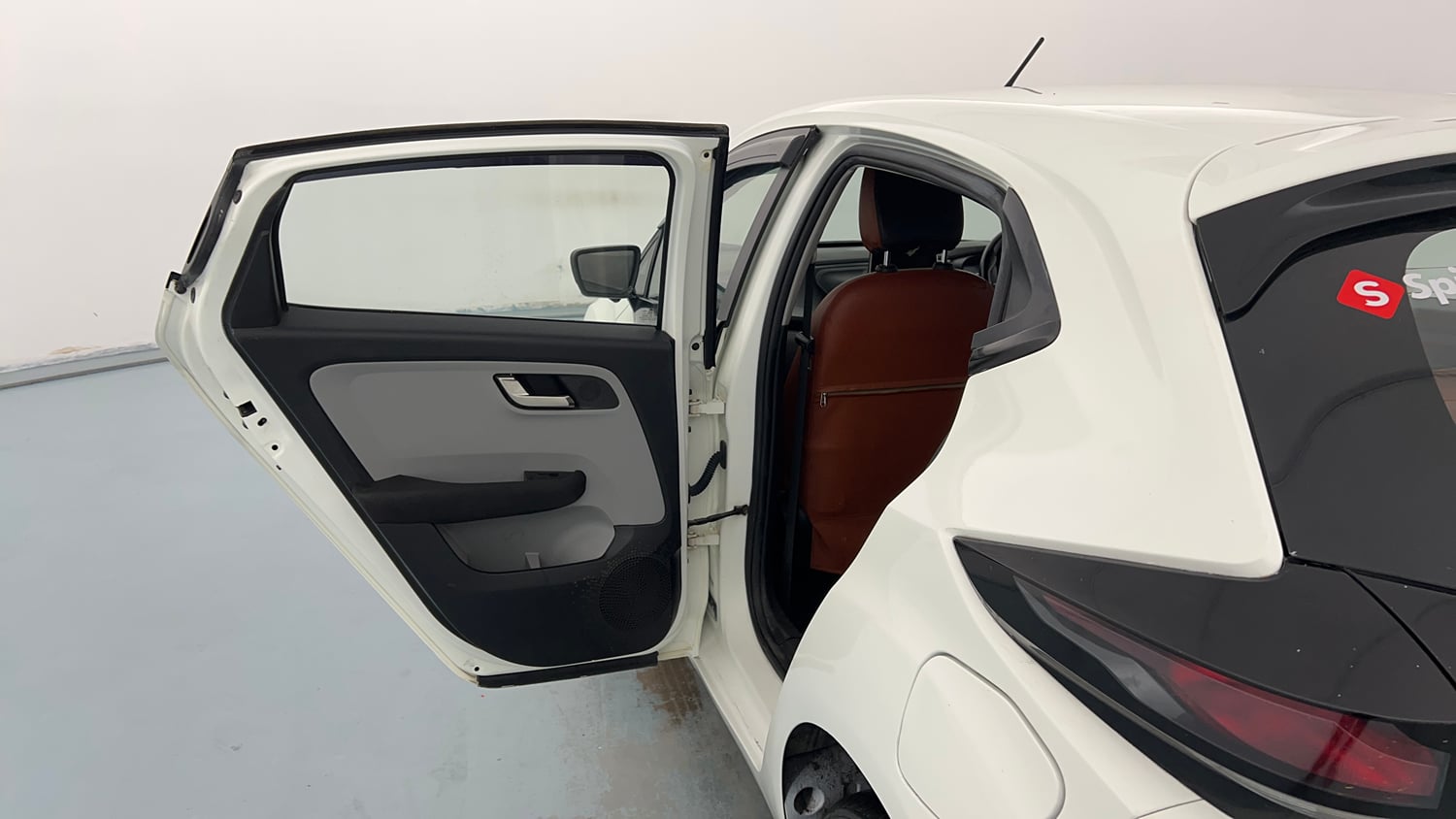 Used 2020 Tata Altroz XZ Petrol Petrol Manual interior LEFT REAR DOOR OPEN VIEW
