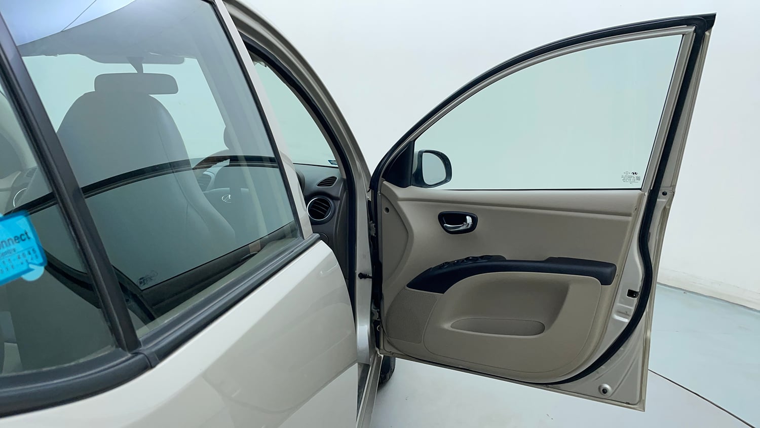 Used 2013 Hyundai i10 Sportz 1.2 Kappa2 Petrol Manual interior RIGHT FRONT DOOR OPEN VIEW