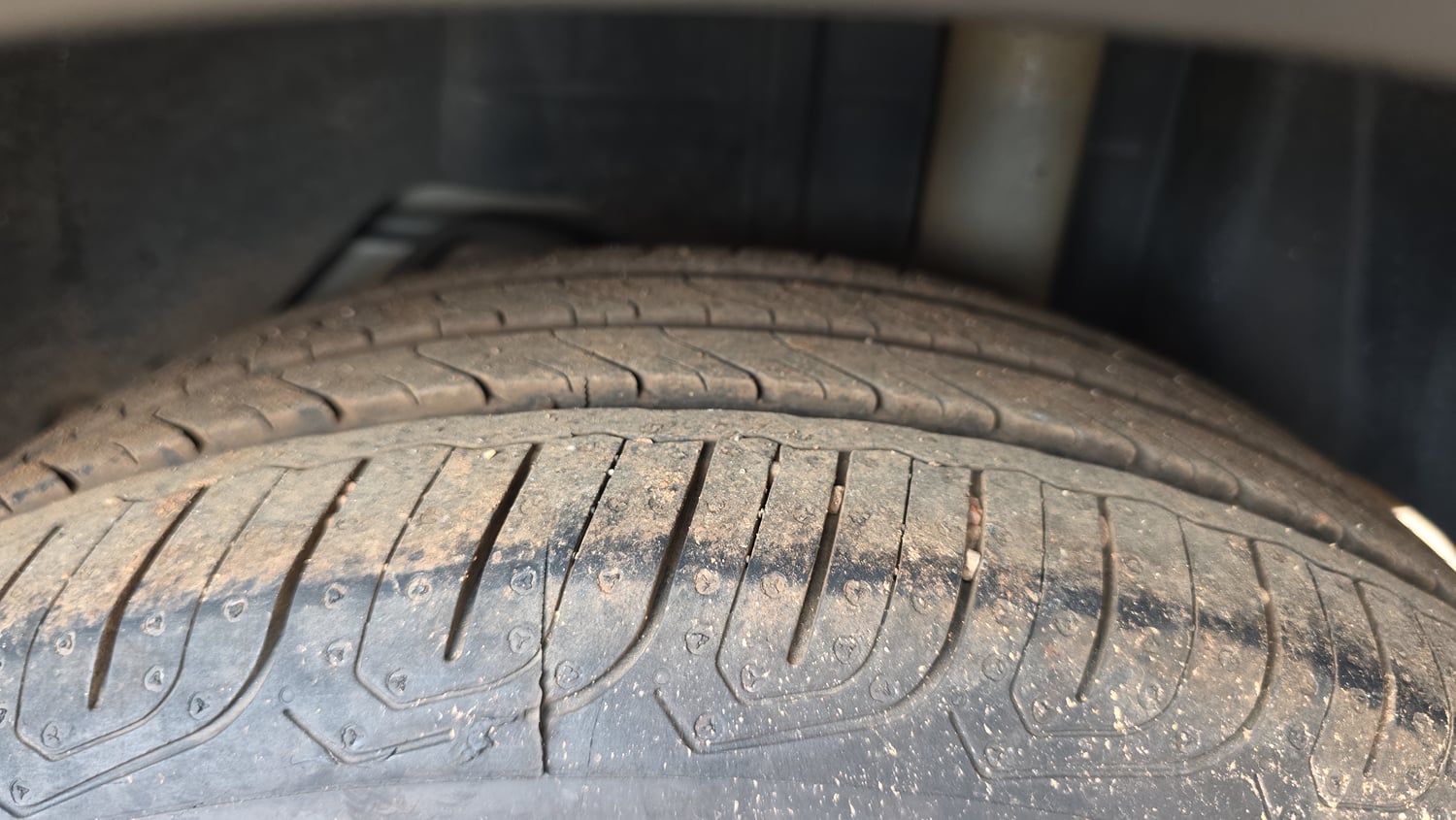 Used 2021 Ford Freestyle Titanium 1.2 Ti-VCT Petrol Manual tyres LEFT REAR TYRE TREAD VIEW
