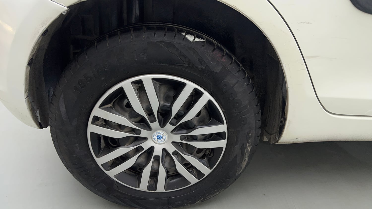 Used 2013 Maruti Suzuki Swift VXI CNG (Outside Fitted) Cng Manual tyres RIGHT REAR TYRE RIM VIEW