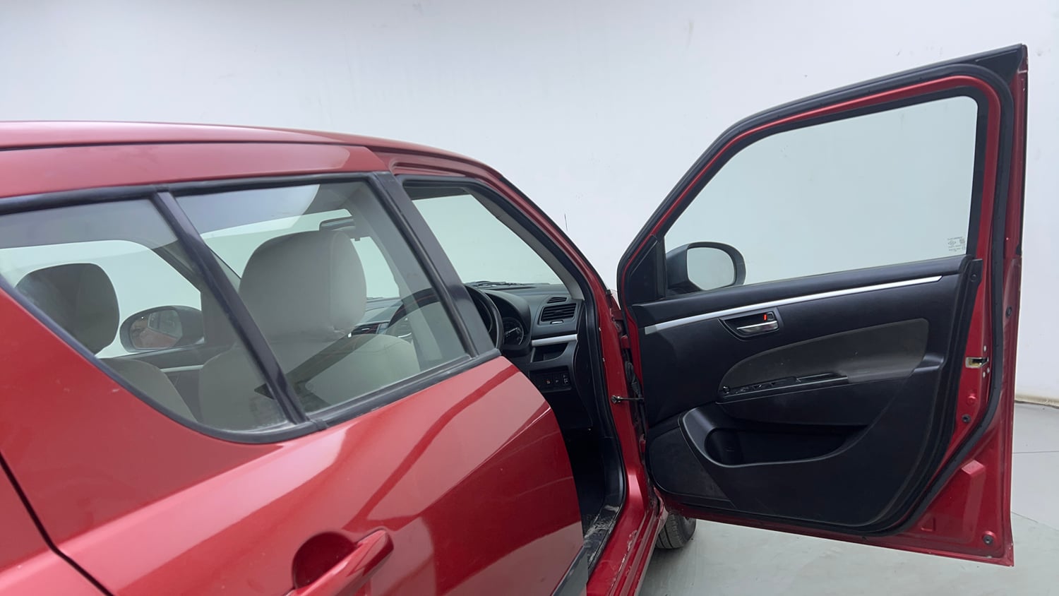 Used 2014 Maruti Suzuki Swift VXi Petrol Manual interior RIGHT FRONT DOOR OPEN VIEW