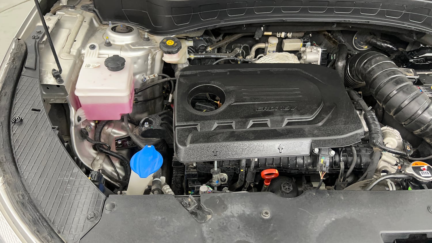 Used 2024 Kia Seltos HTK 1.5 Diesel MT Diesel Manual engine ENGINE RIGHT SIDE VIEW