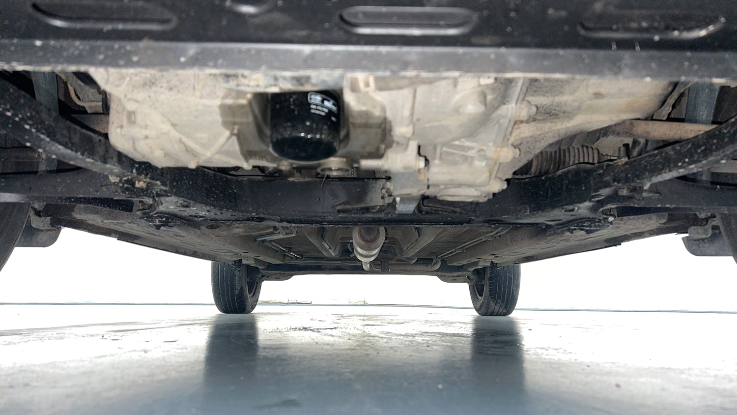 Used 2021 Nissan Magnite XL Petrol Manual extra FRONT LEFT UNDERBODY VIEW