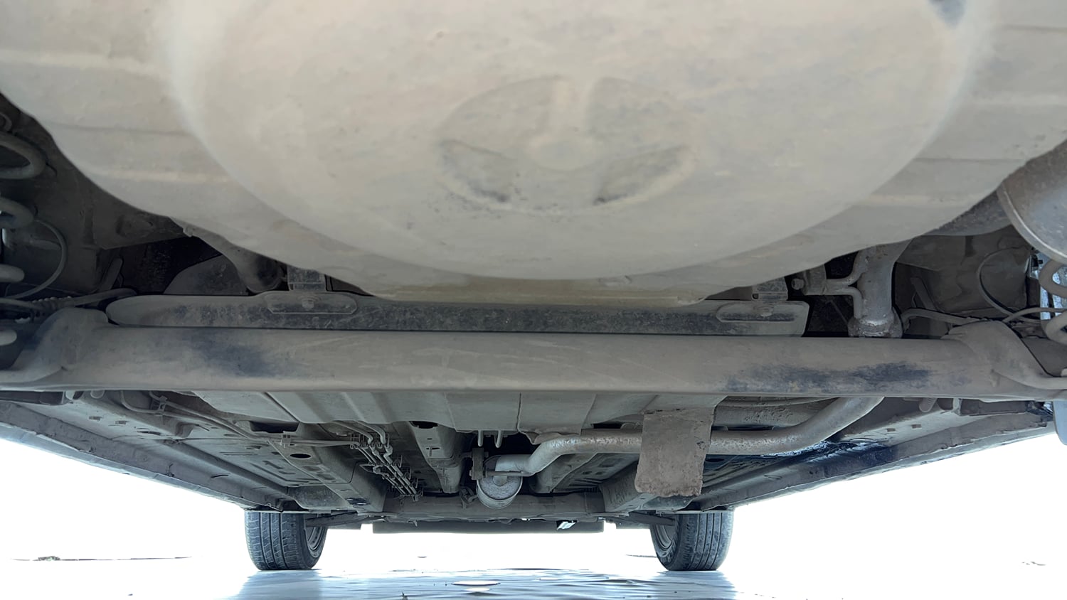 Used 2021 Tata Altroz XZ Petrol Petrol Manual extra REAR UNDERBODY VIEW (TAKEN FROM REAR)