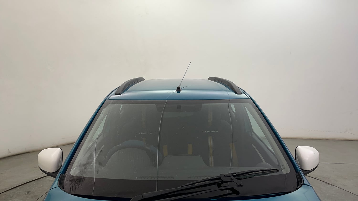 Used 2024 Renault Kwid CLIMBER 1.0 MT Petrol Manual exterior FRONT WINDSHIELD VIEW
