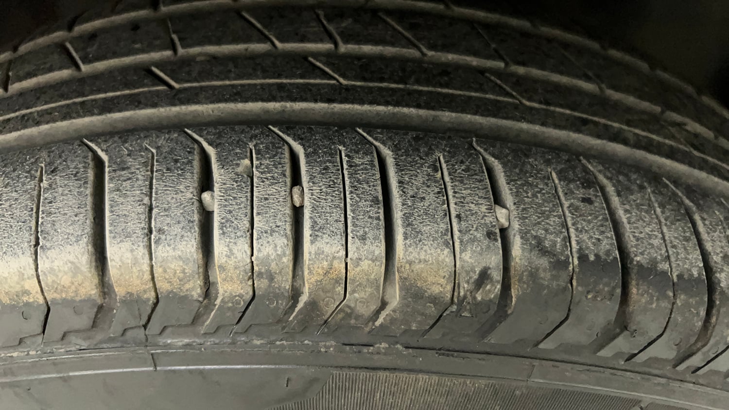 Used 2024 Tata Punch Adventure MT Petrol Manual tyres RIGHT FRONT TYRE TREAD VIEW