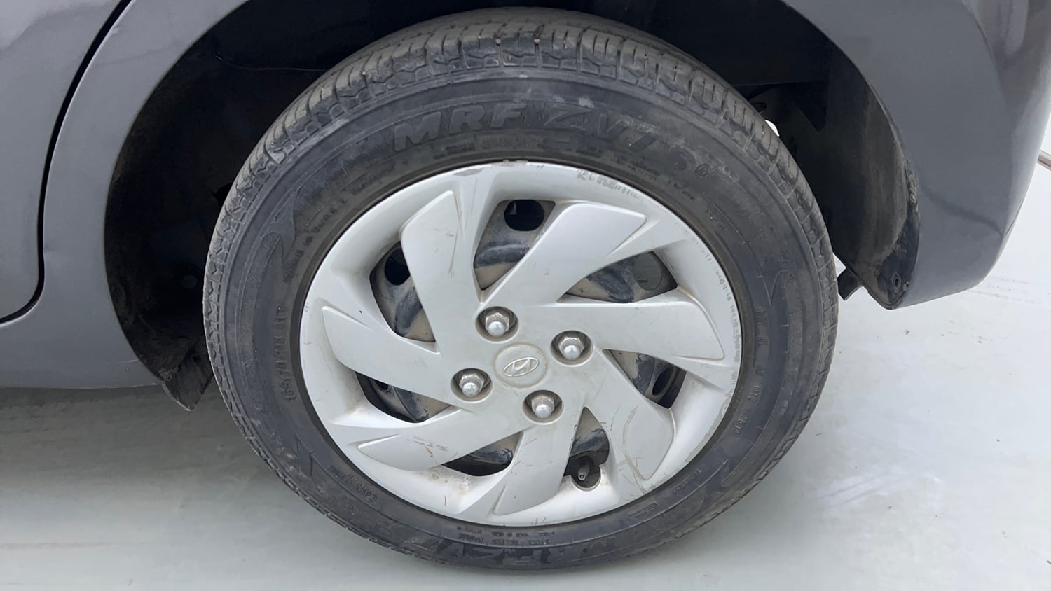 Used 2020 Hyundai Santro Sportz AMT Petrol Automatic tyres LEFT REAR TYRE RIM VIEW