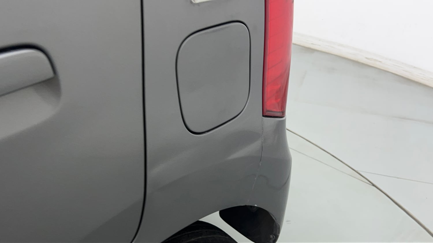 Used 2017 Maruti Suzuki Wagon R LXI CNG Cng Manual dents MINOR DENT