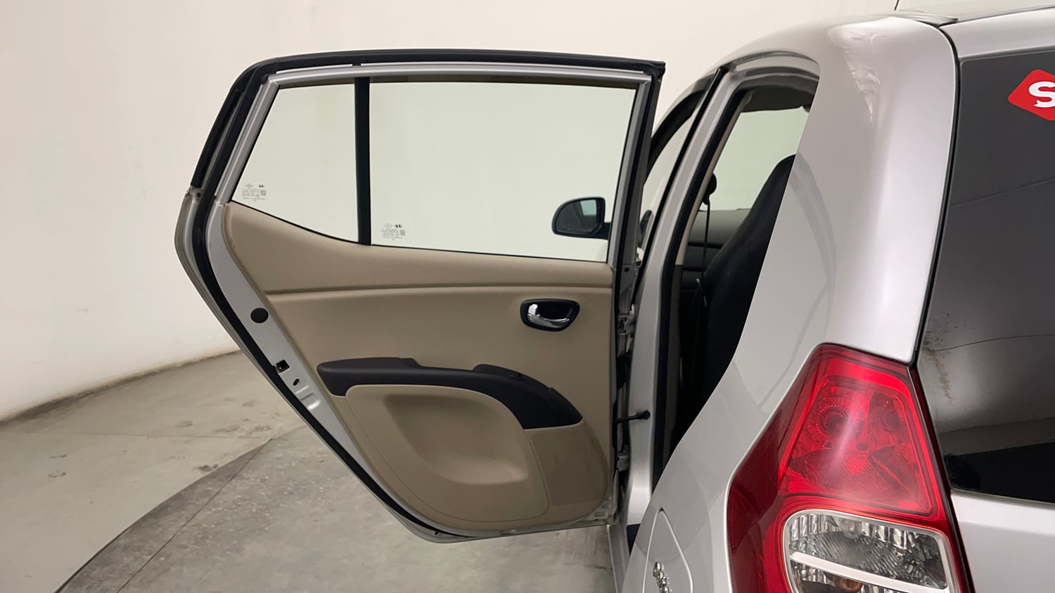 Used 2014 Hyundai i10 Sportz 1.1 iRDE2 Petrol Manual interior LEFT REAR DOOR OPEN VIEW