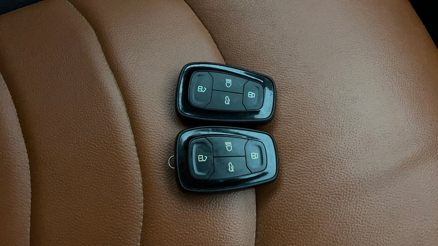 Used 2020 Tata Altroz XZ Petrol Petrol Manual extra CAR KEY VIEW