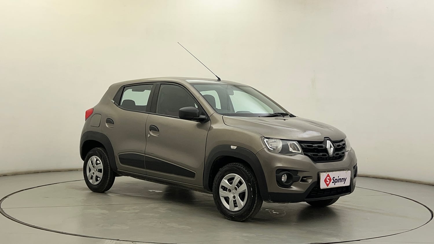 Used 2018 Renault Kwid 1.0 RXL Petrol Manual exterior RIGHT FRONT CORNER VIEW
