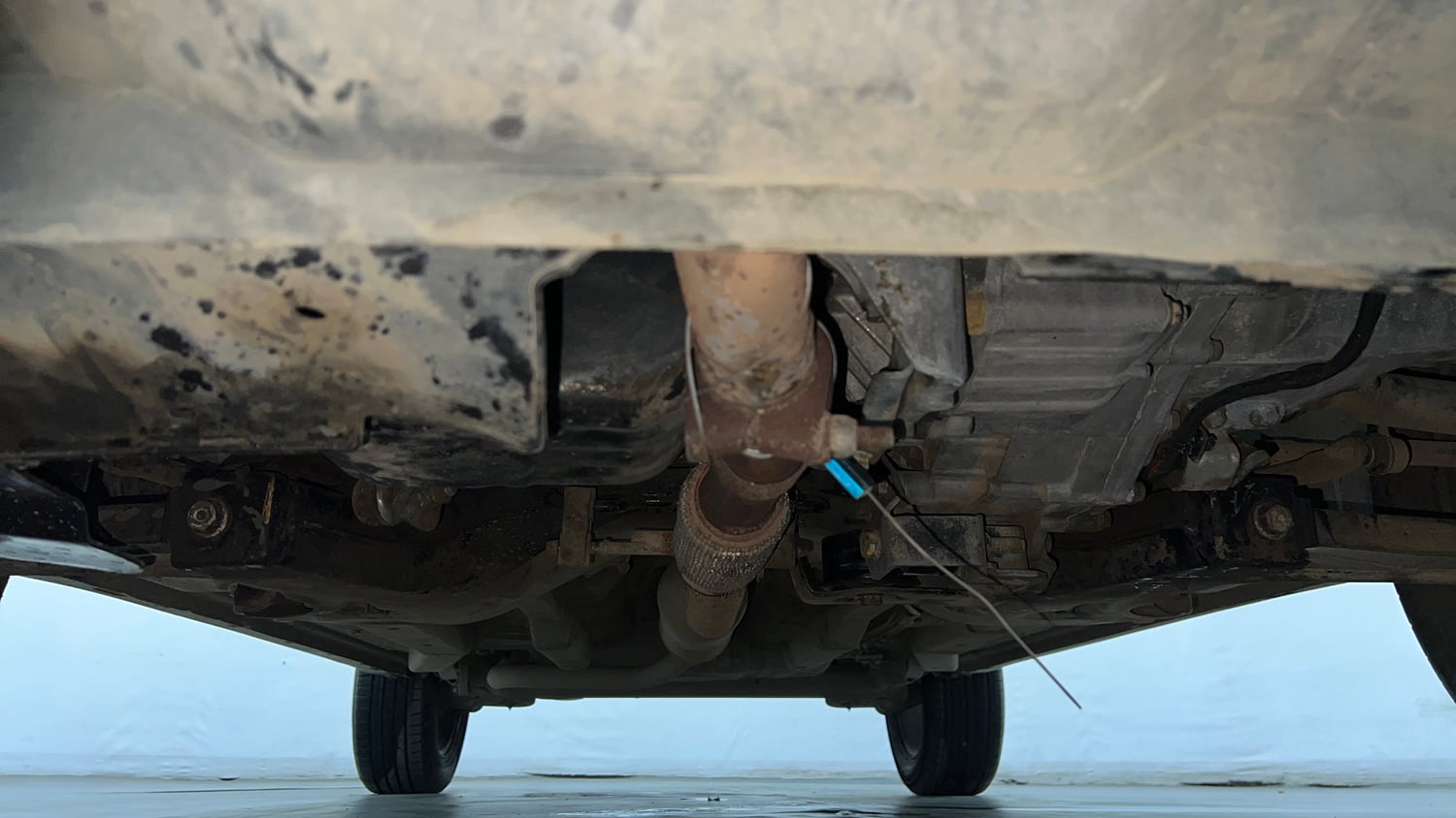 Used 2018 Tata Nexon XZA Plus Petrol Petrol Automatic extra FRONT LEFT UNDERBODY VIEW