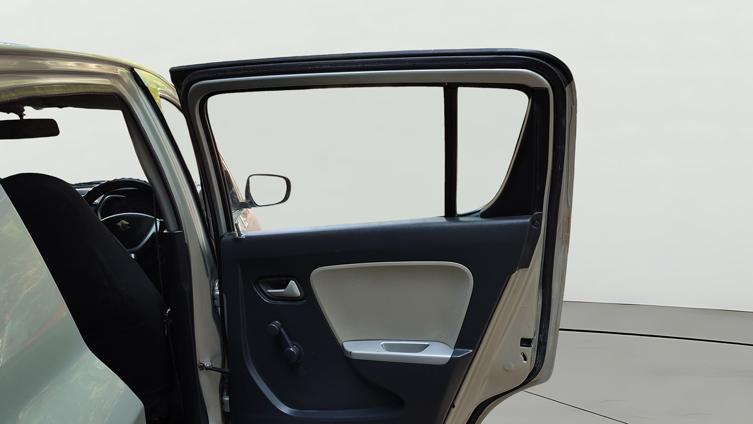 Used 2014 Maruti Suzuki Alto K10 VXi Petrol Manual interior RIGHT REAR DOOR OPEN VIEW
