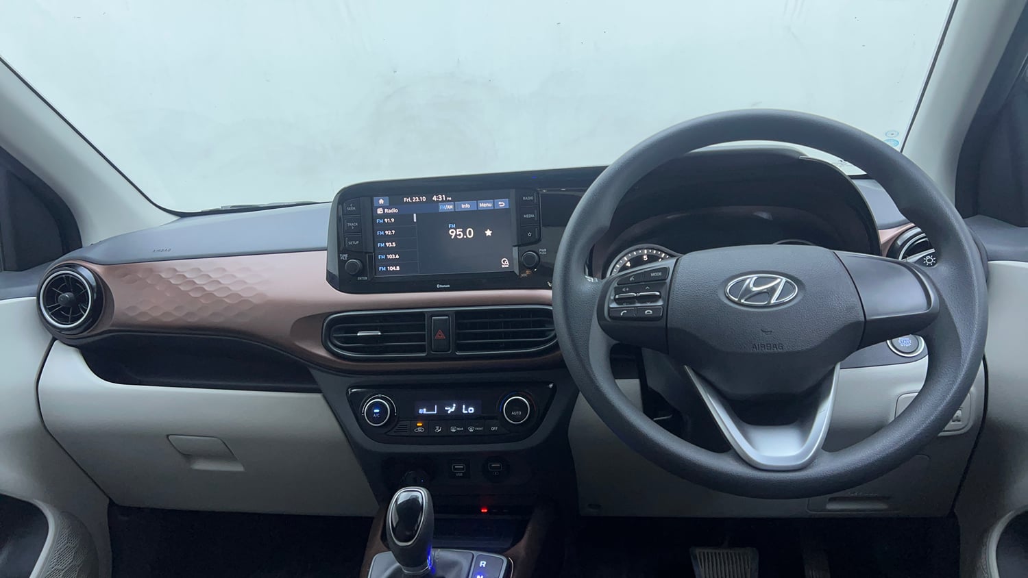 Used 2021 Hyundai Aura SX Plus 1.2 AMT Petrol Petrol Automatic interior DASHBOARD VIEW