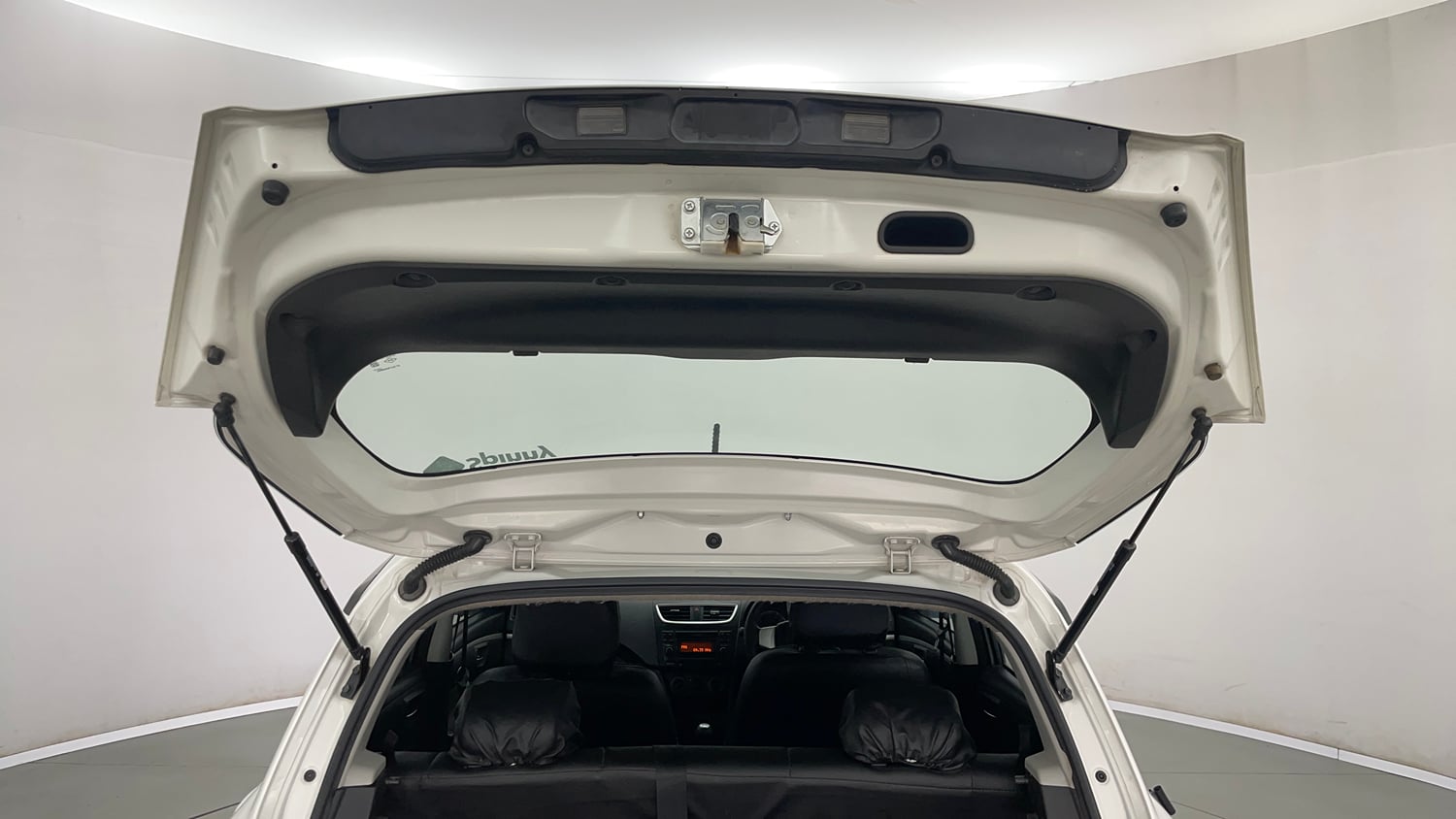 Used 2013 Maruti Suzuki Swift VXi Petrol Manual interior DICKY DOOR OPEN VIEW