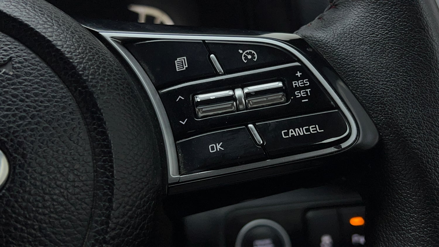 Used 2020 Kia Sonet GTX Plus 1.0 DCT Petrol Automatic top_features Cruise control