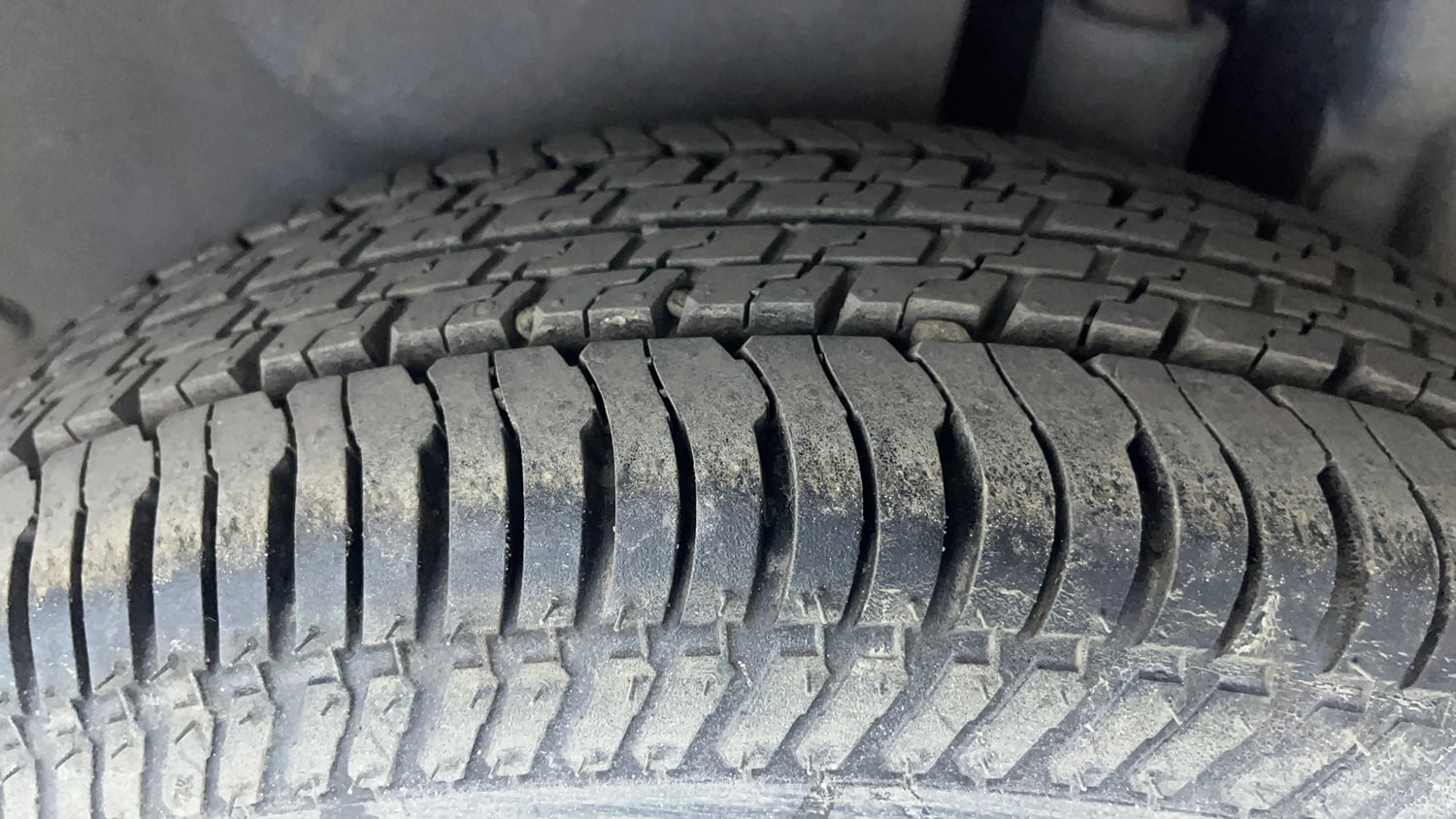 Used 2015 Maruti Suzuki Swift Dzire VXI Petrol Manual tyres LEFT REAR TYRE TREAD VIEW