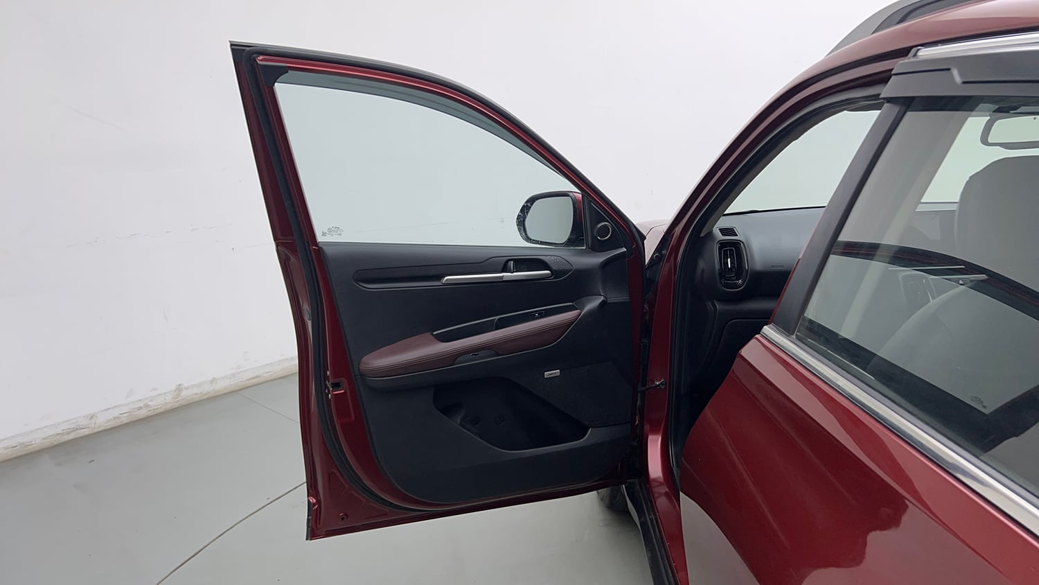 Used 2020 Kia Sonet GTX Plus 1.0 DCT Petrol Automatic interior LEFT FRONT DOOR OPEN VIEW