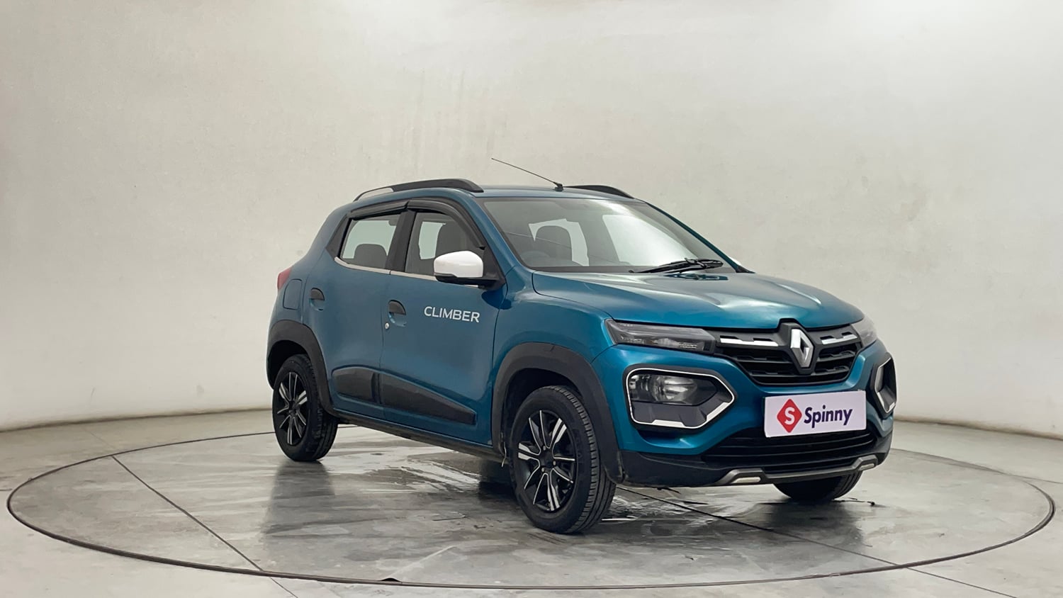 Used 2024 Renault Kwid CLIMBER 1.0 MT Petrol Manual exterior RIGHT FRONT CORNER VIEW