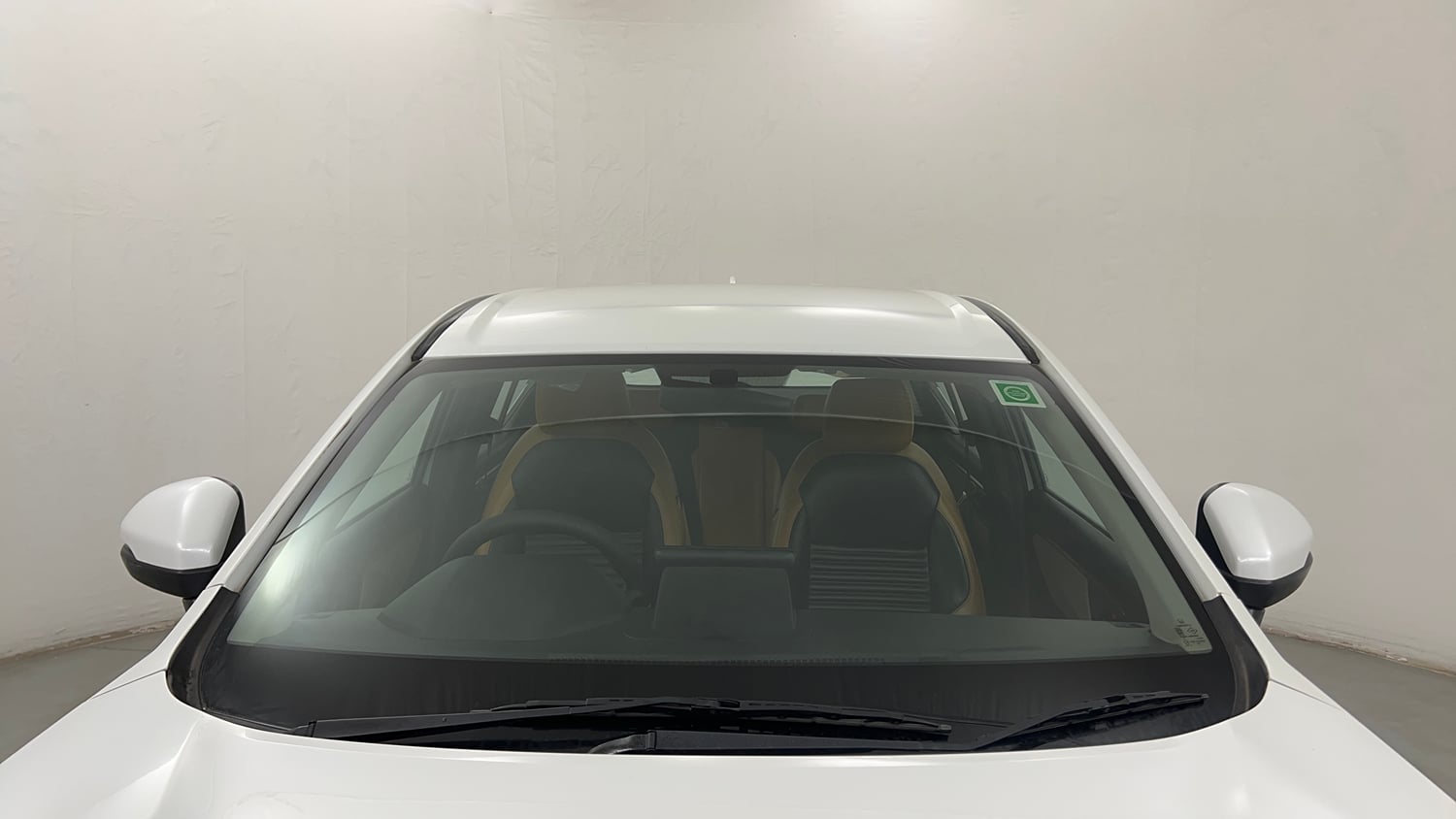 Used 2025 Honda Elevate V CVT Petrol Automatic exterior FRONT WINDSHIELD VIEW