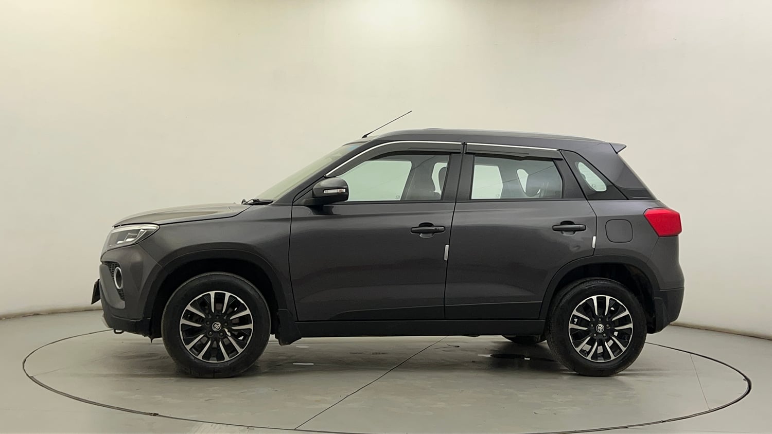 Used 2022 Toyota Urban Cruiser Premium Grade AT Petrol Automatic exterior LEFT SIDE VIEW