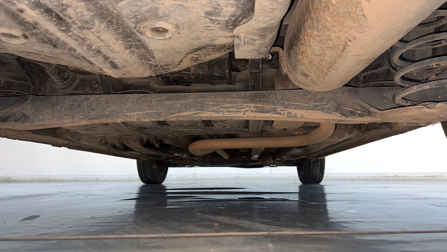Used 2018 Hyundai Elite i20 Asta 1.2 AT Petrol Automatic extra REAR UNDERBODY VIEW (TAKEN FROM REAR)