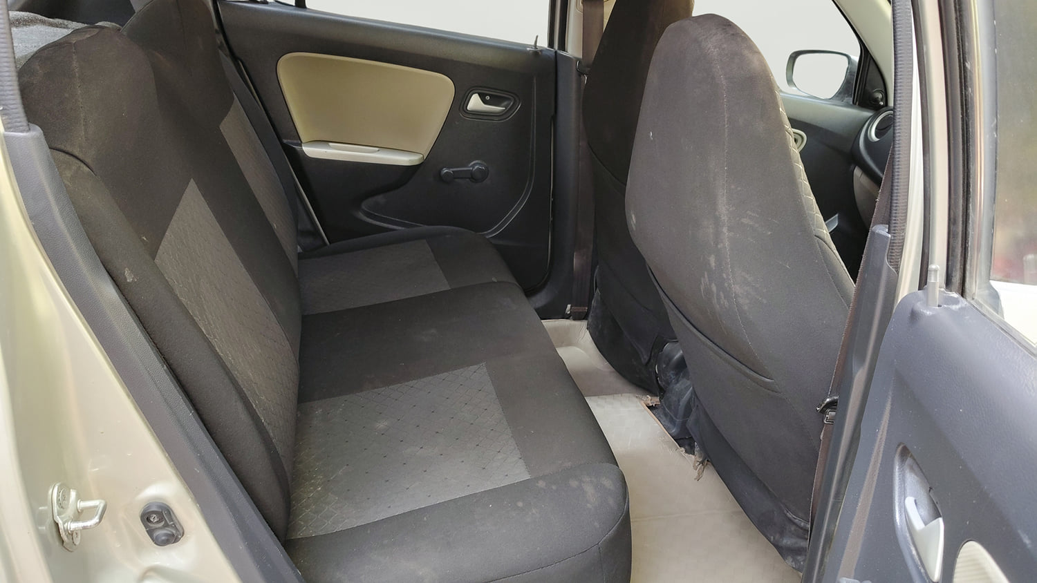 Used 2014 Maruti Suzuki Alto K10 VXi Petrol Manual interior RIGHT SIDE REAR DOOR CABIN VIEW
