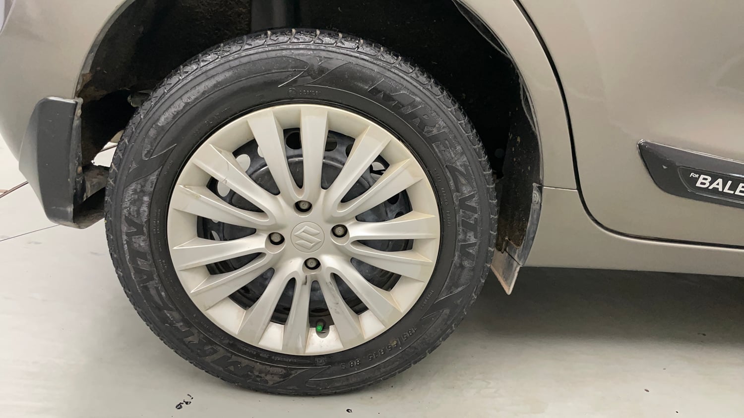 Used 2019 Maruti Suzuki Baleno Delta Petrol Manual tyres RIGHT REAR TYRE RIM VIEW