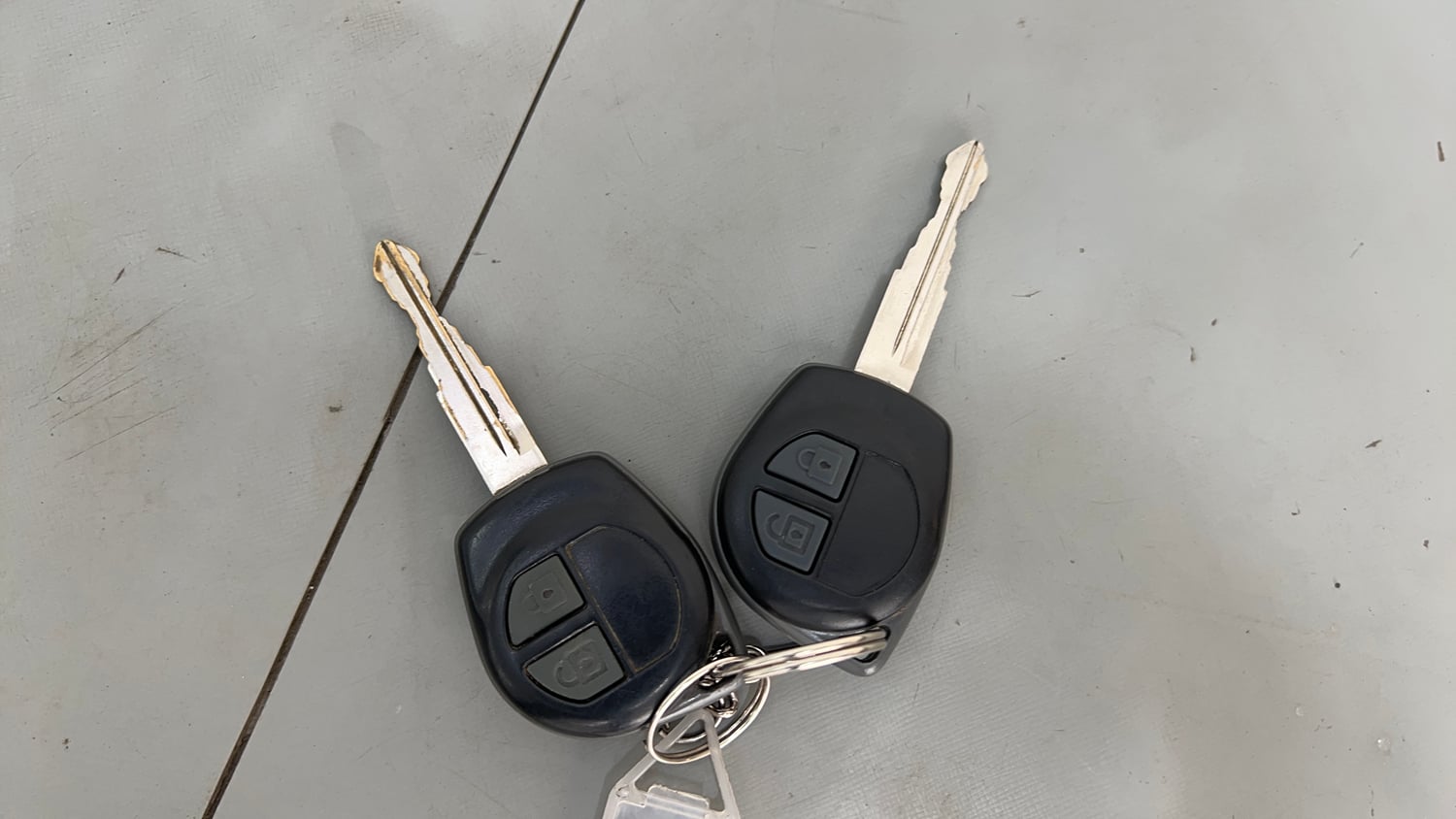 Used 2018 Maruti Suzuki Swift VXI (O) Petrol Manual extra CAR KEY VIEW