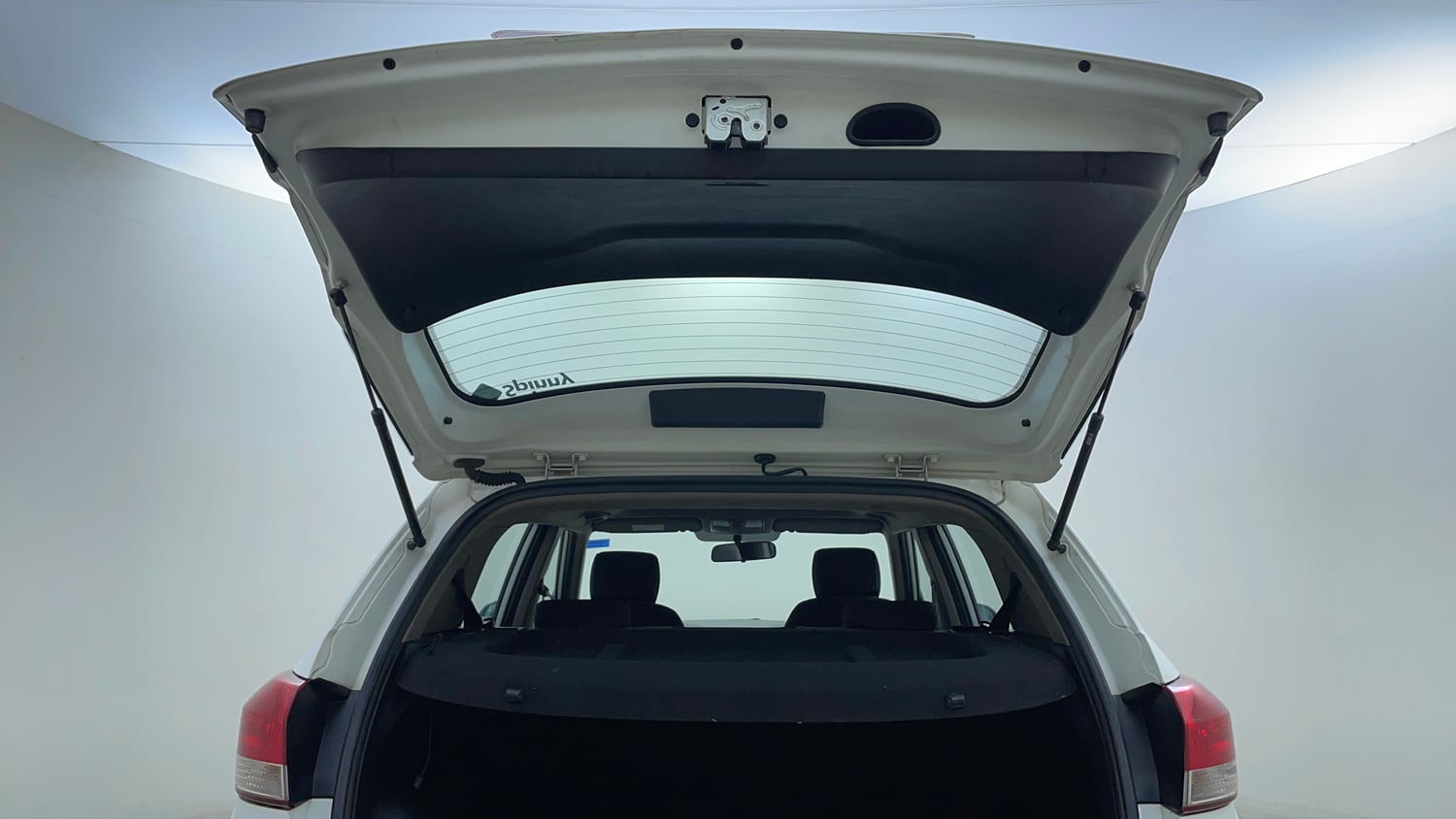 Used 2018 Hyundai Creta SX 1.6 AT Petrol Petrol Automatic interior DICKY DOOR OPEN VIEW